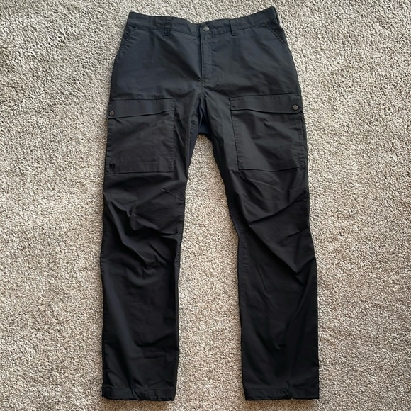 Fjallraven women’s Abisko Hyrbid Trail Trousers - size 12 color Black